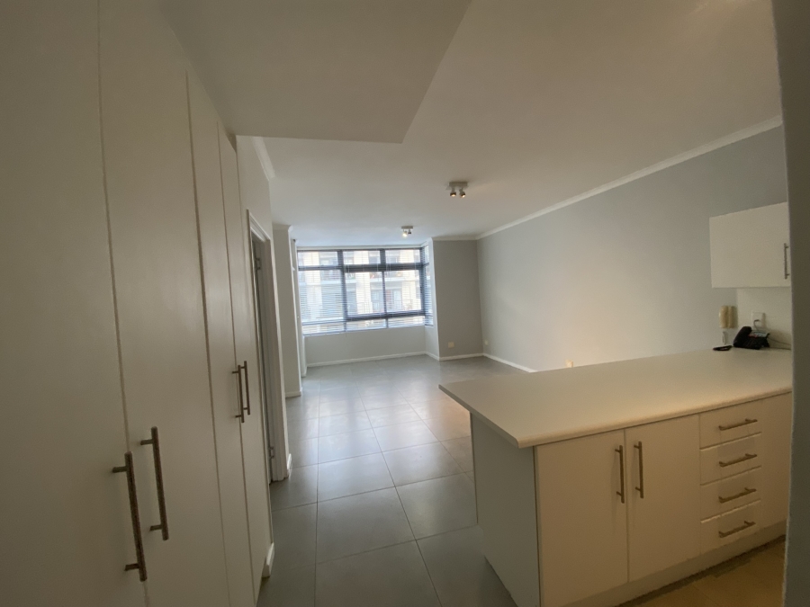 1 Bedroom Property for Sale in Muizenberg Western Cape